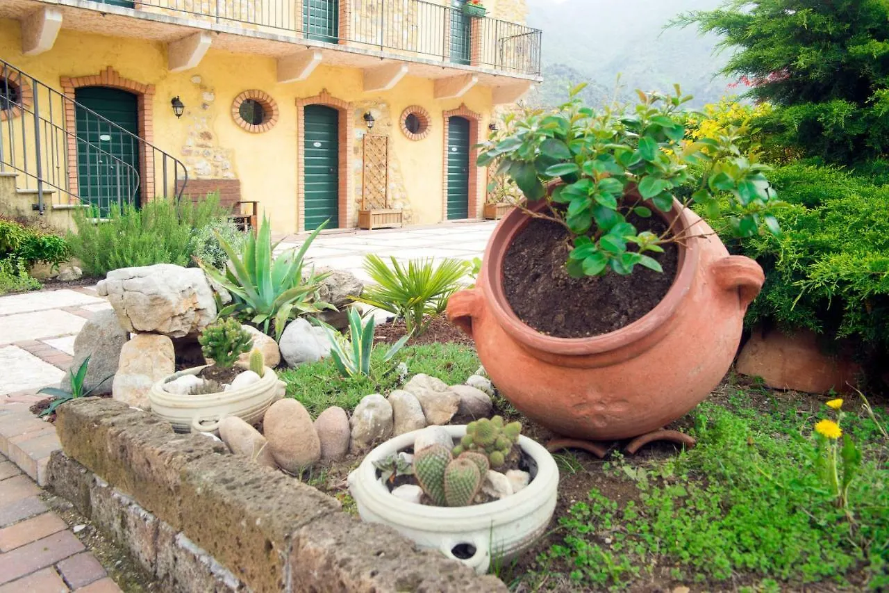 Κατάλυμα σε φάρμα Agriturismo Revena Brentino Belluno Ιταλία