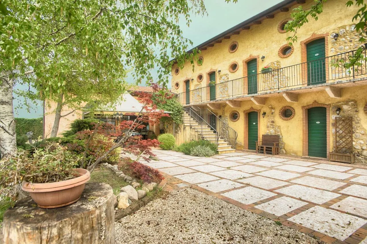 Agriturismo Revena Brentino Belluno Alloggio per agriturismo